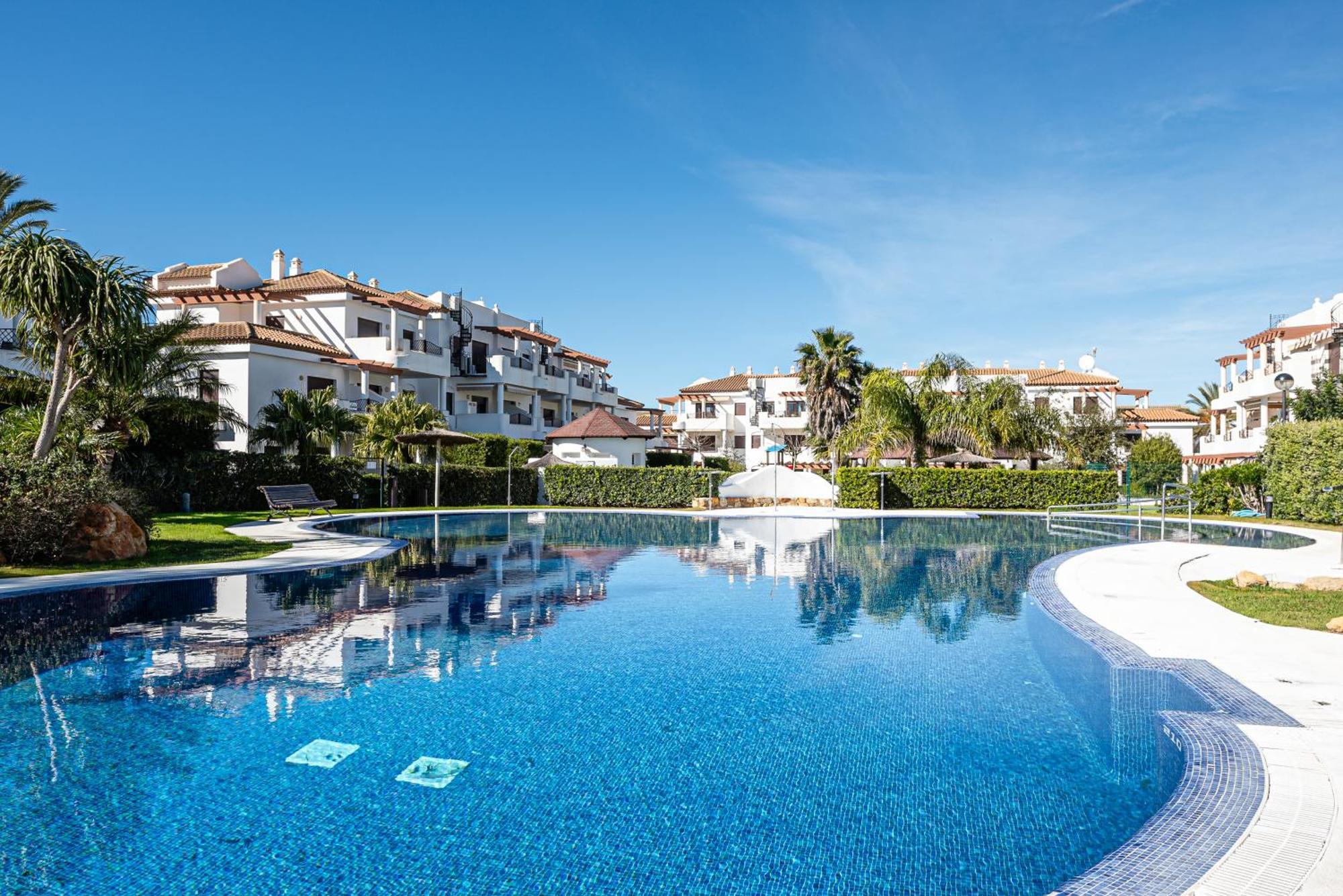 Apartamento Familiar Muy Soleado Cerca De La Playa Y Parking Incluido Chiclana de la Frontera Esterno foto