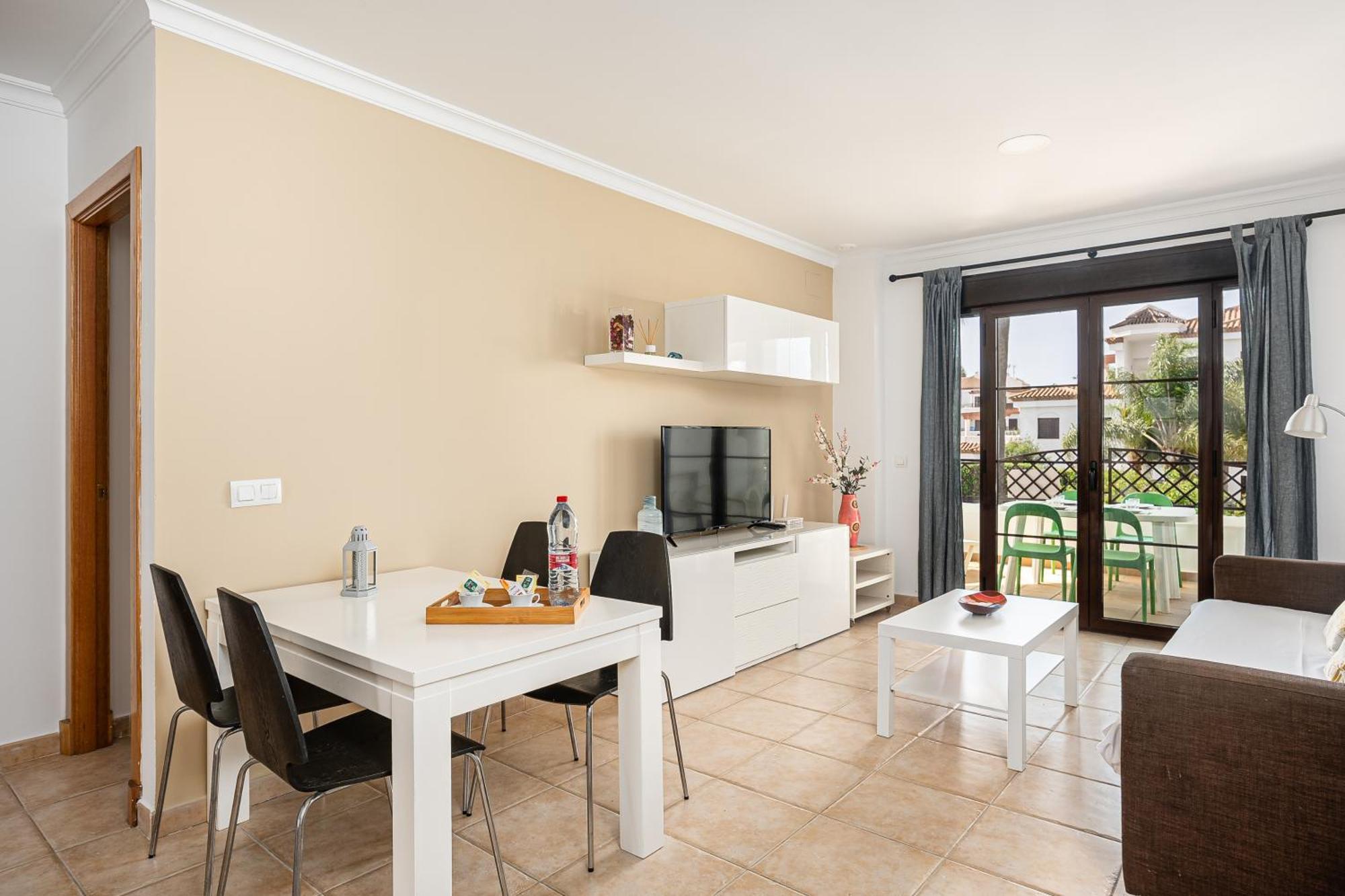Apartamento Familiar Muy Soleado Cerca De La Playa Y Parking Incluido Chiclana de la Frontera Esterno foto
